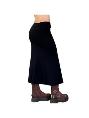 Y2K MINIMALIST TRAD GOTH SKIRT